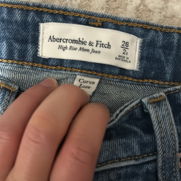 Abercrombie curve love mom Jean - Picture 2 of 3
